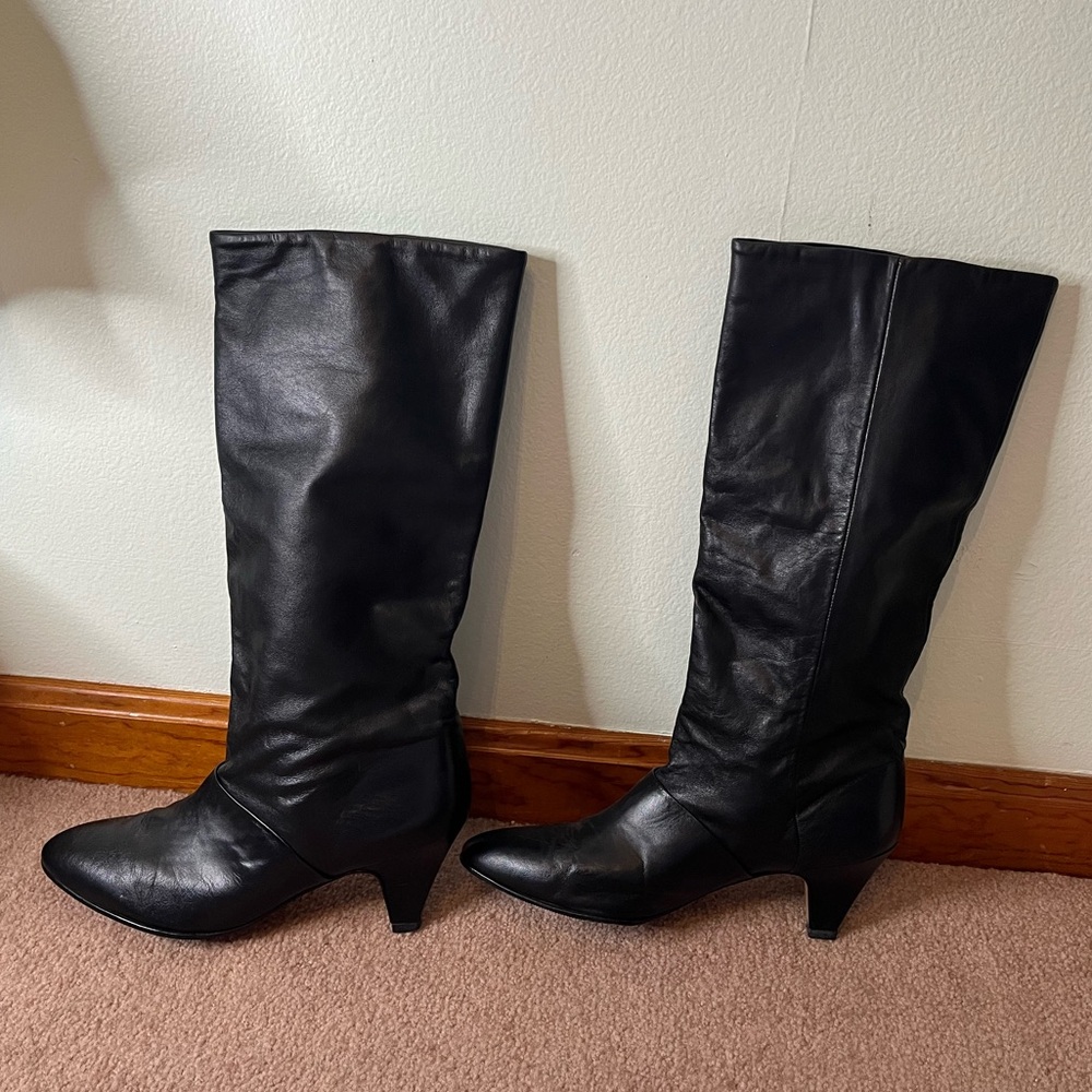 Vintage 1980s Black Leather Calf Length Fold Over Boots